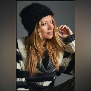NWT ❄️ Anthropologie Eyelas Beanie in Black - S